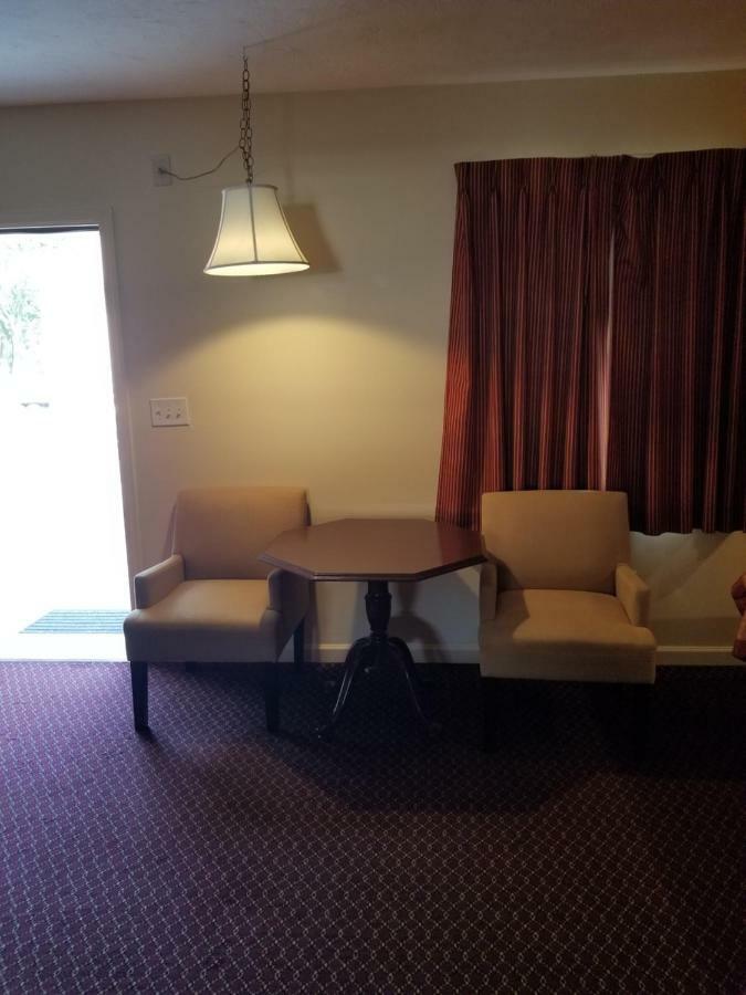 Classic Inn Lancaster Smoketown  ภายนอก รูปภาพ